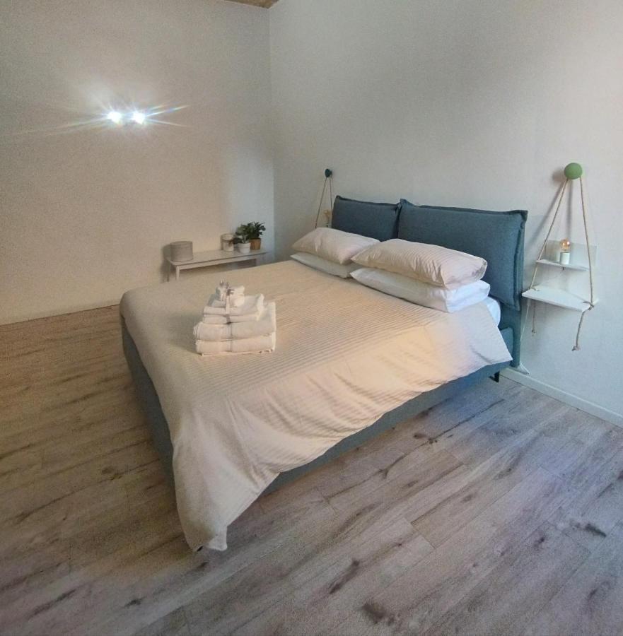 Apartamento La Casa Nel Borgo Parma Exterior foto
